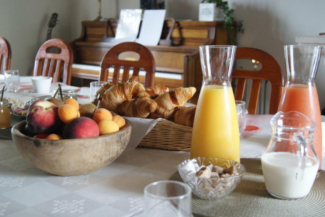 Bed and Breakfast La Bihourderie Azay-sur-Indre Exterior foto